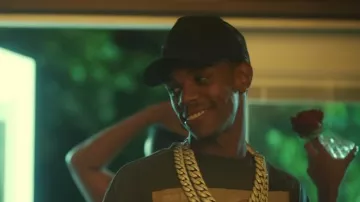 Amiri All Black 3 Star Trucker Hat porté par A Boogie wit da Hoodie in A Boogie Wit da Hoodie - Take Shots (feat. Tory Lanez) [Official Music Video]