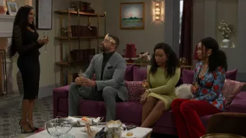 Zapatos de tacón Schutz Cendi usados por Hayley Lawson (Marquita Goings) como se ve en Beyond the Gates (S01E152)