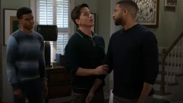 Samsoe Samsoe Aiden Suéter de cuello redondo usado por Tyrell Richardson (Jaden Lucas Miller) como se ve en Beyond the Gates (S01E152)