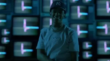 New Era x Eric Emanuel NY Yankees Navy & Pink 59FIFTY worn by A Boogie wit da Hoodie in A Boogie Wit da Hoodie - It's Crazy (feat. Melody)