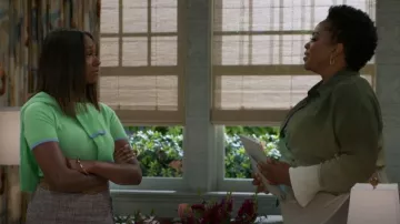 Marella Orlanda2 Suéter de lana y cachemira con cuello redondo usado por Laura Peterson (Destiny Love) como se ve en Beyond the Gates (S01E153)