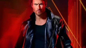 Abrigo de cuero negro Glen Powell 2025 de The Running Man