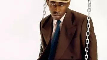 Tyler The Creator Costume brun porté par Tyler, The Creator tel qu’on le voit dans Tyler, The Creator