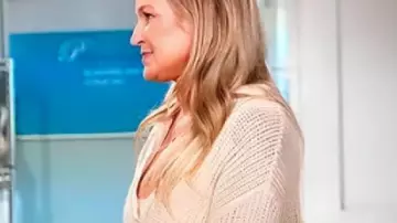 El joven y el inquieto Suéter de ganchillo Sharon Case