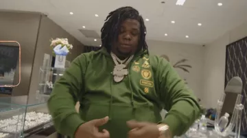 Sudadera con capucha Societas verde oscuro de Helmut Lang usada por Big Homiie G en Big Homiie G - I'm The Man