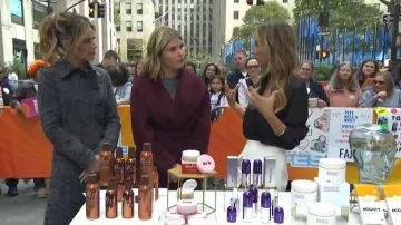 Jupe Emily Ratajkowski x Marella Zulia portée par Sarah Eggenberger comme on le voit dans Today le 20 octobre 2025