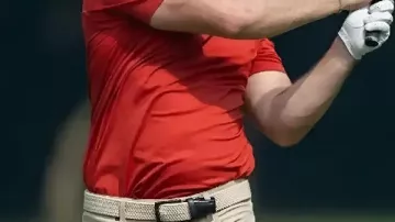 T-shirt polo orange porté par Rory McIlroy lors des moments forts de la finale | Open d’Irlande d’Amgen 2025