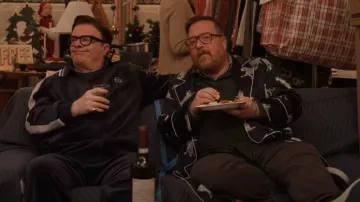 Petite Plume Silk Long Robe in Panthère de Nuit worn by Howard (Michael Cyril Creighton) as seen in Only Murders in the Building (S05E09)