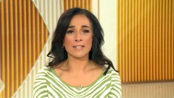 Mode Nova Amina Sweater Midi Dress portée par Michelle Miller comme on le voit dans CBS Mornings le 19 octobre 2025