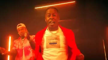 Zara White Focus On The Good Times T Shirt porté par Blac Youngsta en Moneybagg Yo, Blac Youngsta – Super Hot (Official Music Video)