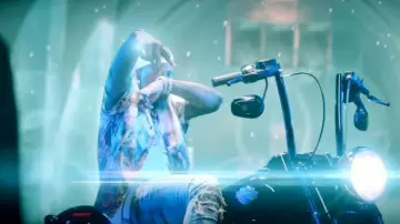 Louis Vuitton Ceinture Damier LV Initiales Azur Blanc portée par Moneybagg Yo in Moneybagg Yo, Blac Youngsta – Super Hot (Clip Officiel)