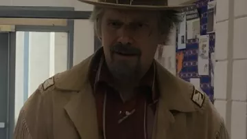 The Lowdown 2025 Chaqueta con flecos de Ethan Hawke usada por Lee Raybon (Ethan Hawke) como se ve en The Lowdown (S01)