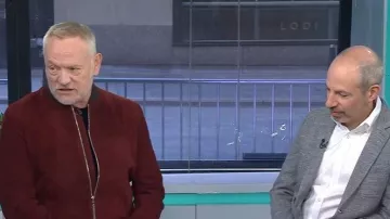 Veste en daim Paul Smith portée par Jared Harris comme on le voit dans Today le 22 octobre 2025