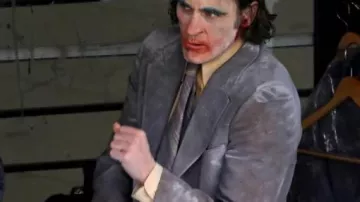 Joker 2 Joaquin Phoenix Suit worn by Arthur Fleck (Joaquin Phoenix) as seen in Joker: Folie à Deux