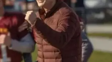 Mi vida con los Walter Boys Noah Lalonde Chaqueta acolchada marrón usada por Cole Walter (Noah LaLonde) en Mi vida con los Walter Boys (T02)