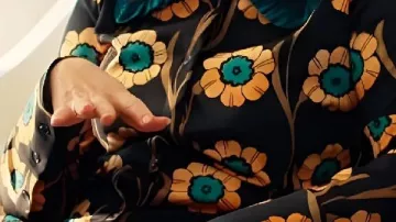 Flowy Floral Printed Dress worn by Molly Novak (Maya Rudolph) in Loot