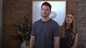 Vestido de Paige Dekalb usado por Claire Grace (Hayley Erin) como se ve en The Young and the Restless el 22 de octubre de 2025