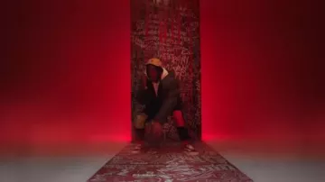 Chapeau Odessa en toile beige Carhartt porté par Boogie dans WESTSIDE BOOGIE - Rainy Days ft. Eminem