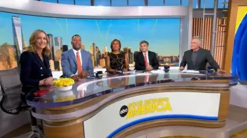 Chaqueta Veronica Beard Miller Dickey usada por Lara Spencer como se ve en Good Morning America el 23 de octubre de 2025