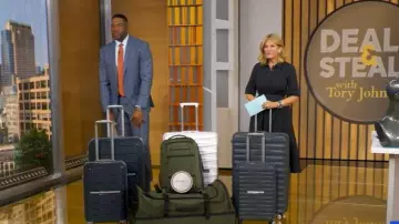 Vestido de línea A con cinturón de manga corta Co usado por Tory Johnson como se ve en Good Morning America el 23 de octubre de 2025