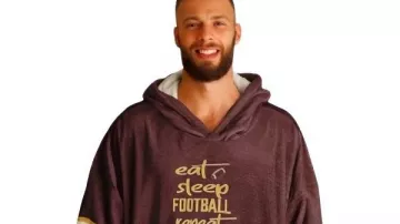 Washington Maroon Fleece Snug Hoodie in How to Choose the Right Size NFL Jersey (Nike Edition)