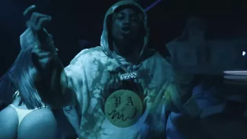 Palm Angels Green Tie Dye Burning Smiley Hoodie porté par DDG à DDG - iCarly « Freestyle » (Vidéo Officielle)