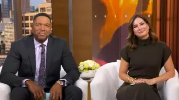 Ramy Brook Natalie Vestido de cuello alto de punto de lana usado por Rebecca Jarvis como se ve en Good Morning America en Ramy Brook