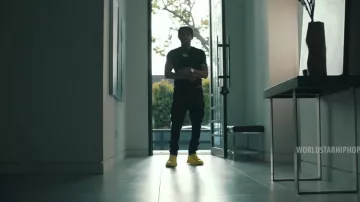 Alexander McQueen Neon Yellow Oversized Sneakers portées par DDG à DDG - « Case » (Official Music Video - WSHH Exclusive)