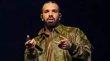 Drake Scotiabank Arena Toronto 2025 Leather Jacket of Drake in Vybz Kartel LIVE CONCERT in Toronto Scotiabank Arena 2025 Ft. DRAKE