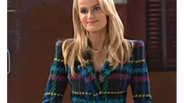 Lauren Buglioli Beyond the Gates 2025 Vestido blazer de tweed (Lauren Buglioli) en Beyond the Gates (S01E99)