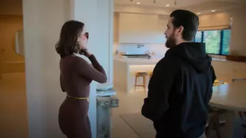 Bottega Veneta Drop lunettes de soleil oversize style aviateur écaille de tortue portées par Khloé Kardashian comme on le voit dans The Kardashians (S07E01)