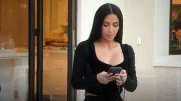 Top corsé de Vivienne Westwood usado por Kim Kardashian como se ve en The Kardashians (S07E01)