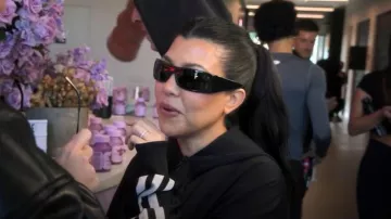 Gucci Rectangle Sunglasses worn by Kourtney Kardashian as seen in The Kardashians(S07E01)
