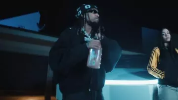 Vetements Sweat à capuche noir Head Panel Zip Privacy porté par DDG dans DDG & Karrahbooo - Easing Up (Clip Officiel)