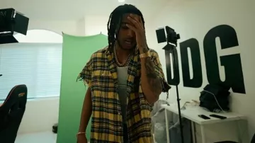 Audemars Piguet Rose Gold Skeleton Royal Oak usado por DDG en DDG - HANDS UP! (Video musical oficial)