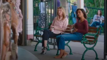 Veronica Beard Ellie Mary Jane Appartement porté par Maggie Pierce (Kelly McCreary) comme on le voit dans Grey’s Anatomy (S22E02)