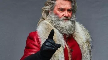 Santa Claus The Christmas Chronicles Coat worn by Santa Claus (Kurt Russell) as seen in The Christmas Chronicles