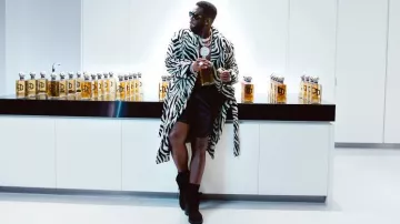 Timberland 6" Premium Boot Black worn by Sean Combs in Diddy - ACT BAD (ft. City Girls & Fabolous) [Official Video]