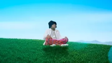 Martine Rose Multicolor Striped Velour Pants worn by Don Toliver in Internet Money - His & Hers ft. Don Toliver, Lil Uzi Vert & Gunna (Directed by Cole Bennett)