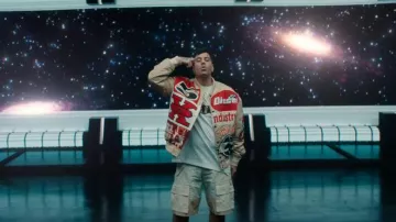 Pantalones cortos Diesel Cream P Glary Cargo usados por Duki en DUKI - aPoLLo13 (Video Oficial)