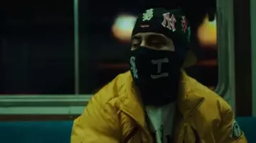 Supreme x MLB Chicago White Sox Pasamontañas Kanji Negro usado por Duki en DUKI - Si Me Sobrara el Tiempo (Video Oficial)