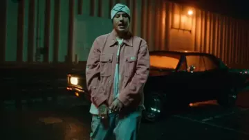 Gorro negro Supreme x Pillsbury Doughboy usado por Duki en DUKI - Si Me Sobrara el Tiempo (Video Oficial)