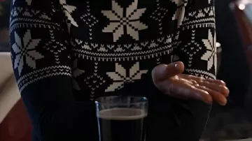 Suéter de copos de nieve usado por Hope Miller (Kimberly Sustad) en ¡Feliz Navidad, Ted Cooper!