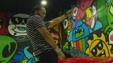 Richard Mille Rose Gold & Black 'RM 11-03 worn by El Alfa in El Alfa "El Jefe" - Caso Bugatti (Video Oficial)