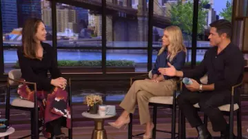 Falda Marley de Diane von Furstenberg usada por Diane Lane como se ve en LIVE with Kelly and Mark el 27 de octubre de 2025