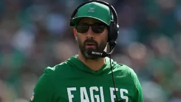 Eagles vs Giants Green Hoodie worn by Nick Sirianni in ????INSTANT REACTION: GREAT WIN! Philadelphia Eagles DOMINATE Giants Led By Jalen Hurts, Saquon Barkley