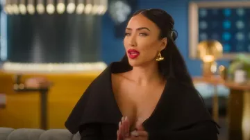 Jacquemus 1 / 4 Partager La Veste Giacca portée par Breana Tiesi vue dans Selling Sunset (S09E01)