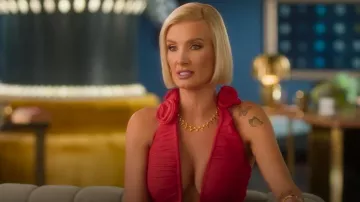 MIsho Mini Toro Necklace worn by Nicole Young as seen in Selling Sunset (S09E01)