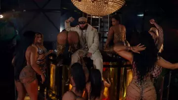 Marine Serre T Shirt Off White & Red Moon Logo porté par El Alfa à EL ALFA - HELICOPTERO