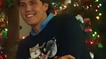 A Royal Icing Noël 2025 Callum Buckley Cat Graphic Pull